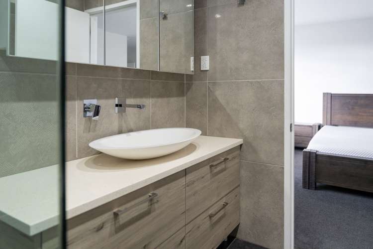 2 Ocean View Road Huia_14