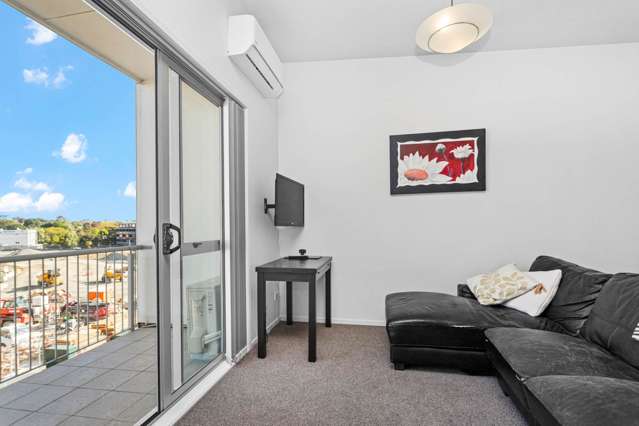 305/10 Flower Street Eden Terrace_4