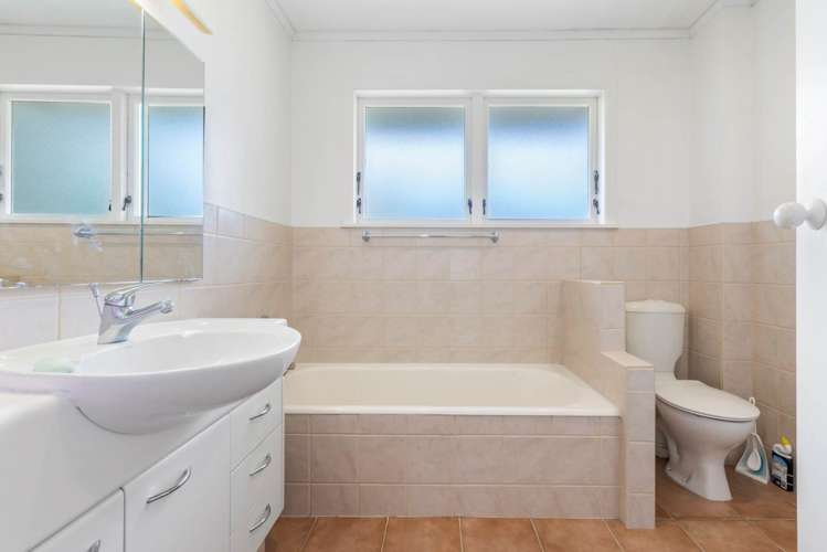 20 Blackett Crescent Meadowbank_15