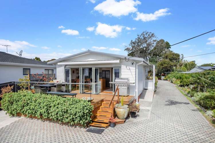 13 The Terrace Herald Island_1