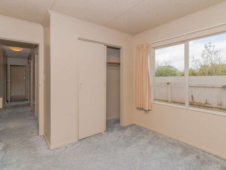 2/8 Flanders Avenue Onekawa_5