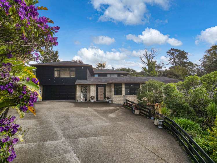 3 Oakford Park Crescent Greenhithe_28