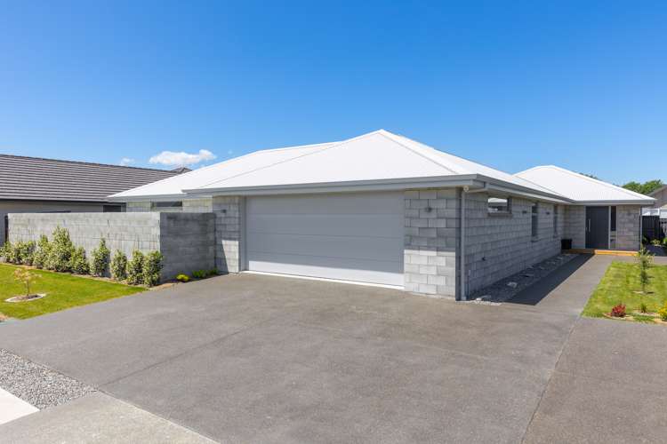 22 Rose Manor Drive Springlands_25