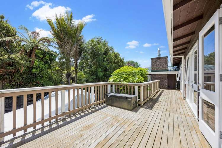 12 Raroa Terrace Waiatarua_9