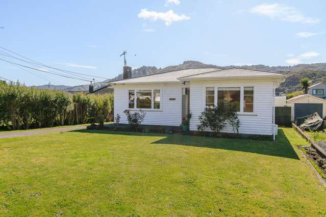 17 Bledisloe Crescent Wainuiomata_1