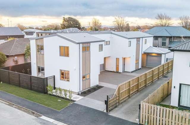 Premium Example Of Townhouse Living