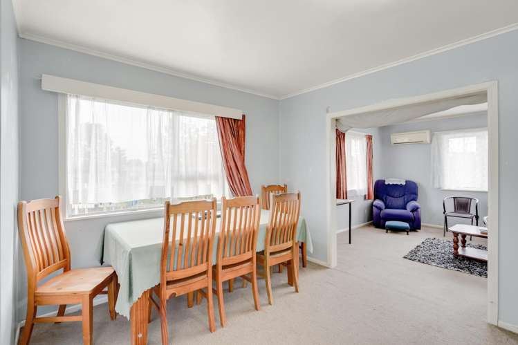 13 Acacia Avenue_5