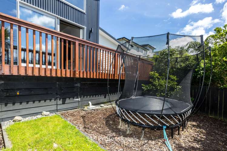 111 Kirton Drive Riverstone Terraces_24