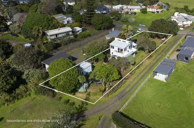 16 Tui St Ahipara_4