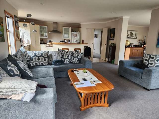 14A Baverstock Road Flat Bush_4