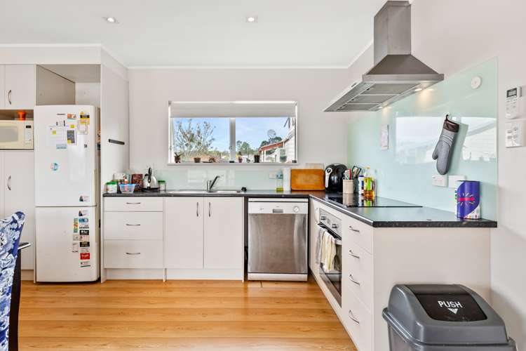 13 Lacebark Court Titirangi_9