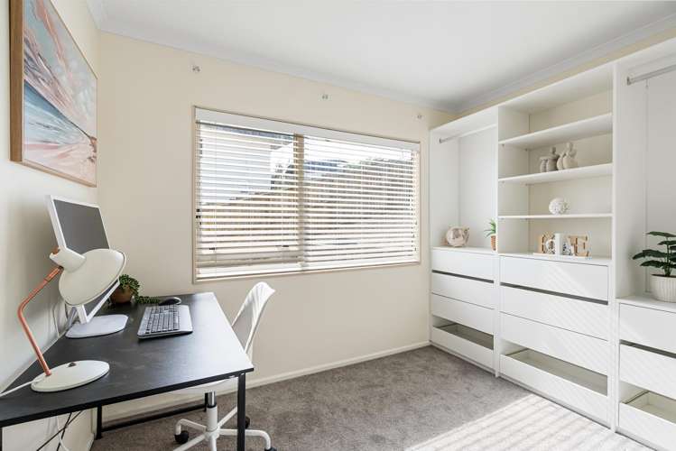 27B Highgrove Lane Totara Vale_13