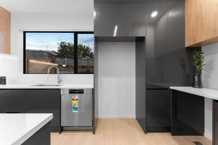 3/16 Binsted Road New Lynn_11