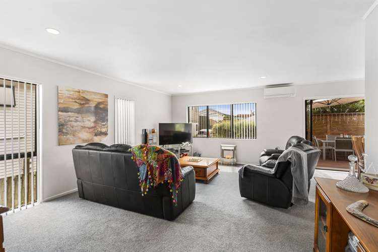 2/245a Rangatira Road Beach Haven_6