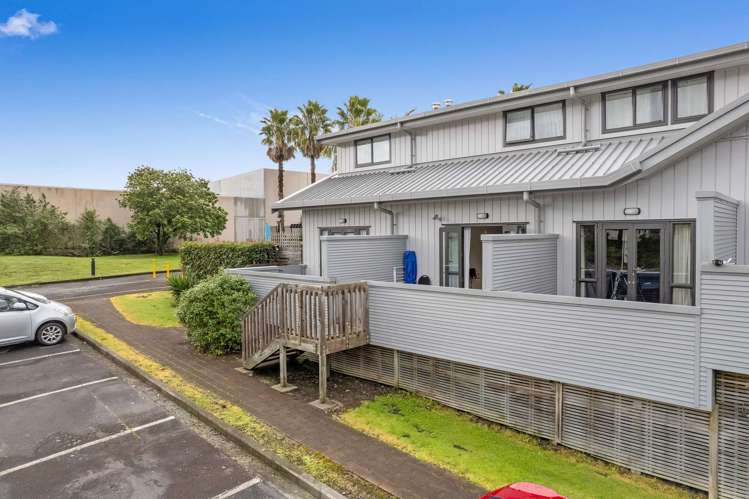 22a/30 Westward Ho Glen Eden_15