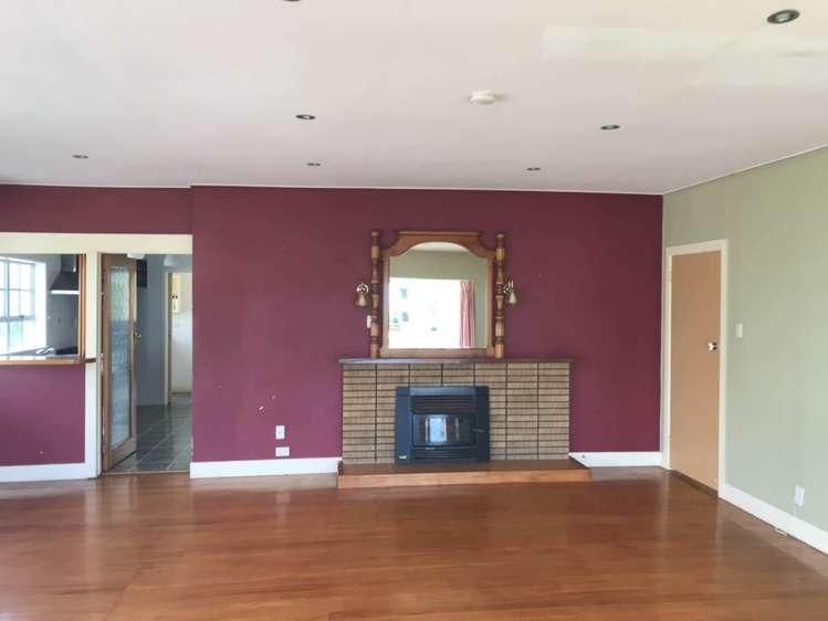 8 Midway Avenue Castor Bay_7