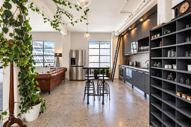 8C/9 Victoria Street East_3