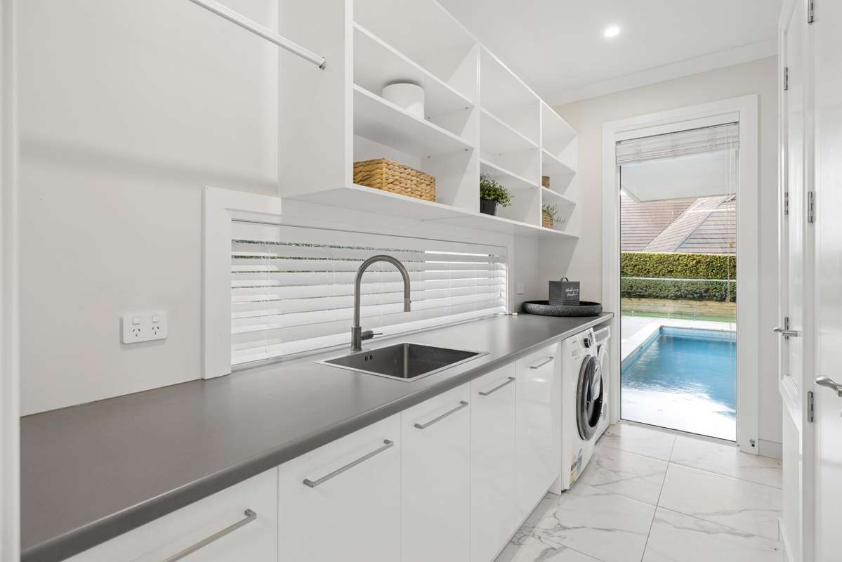 43 Thirteenth Avenue_5