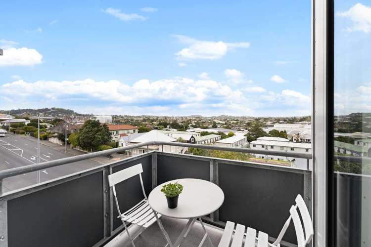 10/2 Western Springs Road Morningside_8
