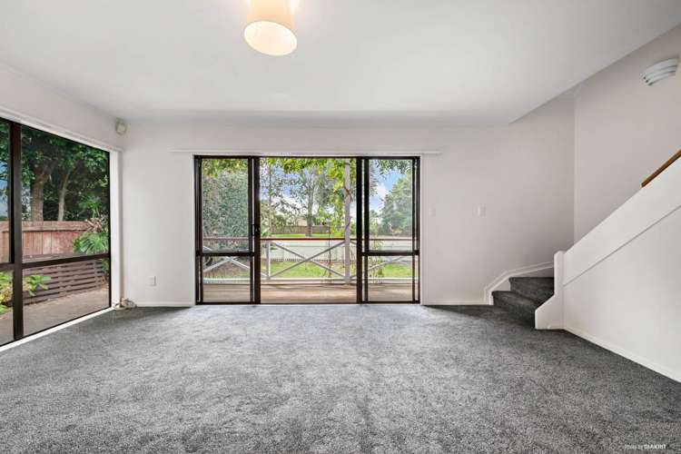 2/19 Oakmont Place Wattle Downs_8