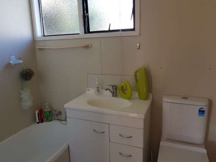 114 Archers Road Glenfield_17