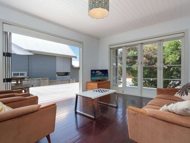 54A Campbell Road 11229_1