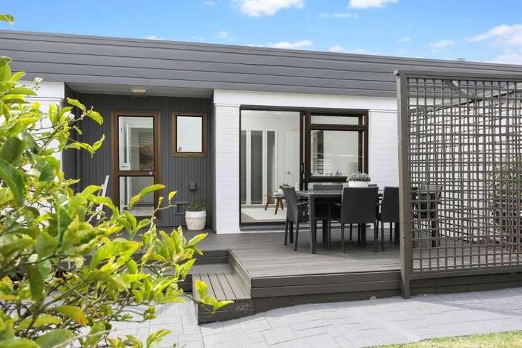 26 Kennedy Avenue Forrest Hill_10