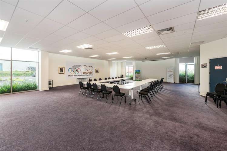 18 Ron Driver Place East Tamaki_9