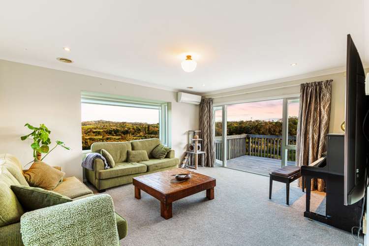 77 Whangaparaoa Road Red Beach_9