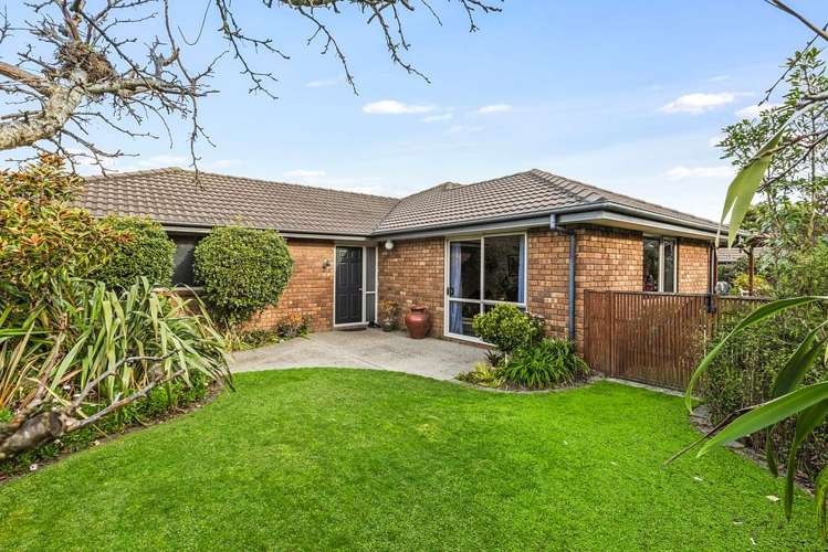 82 Huntington Drive Huntington_13