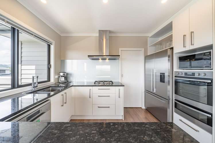 51 Endeavour Drive Whitby_12