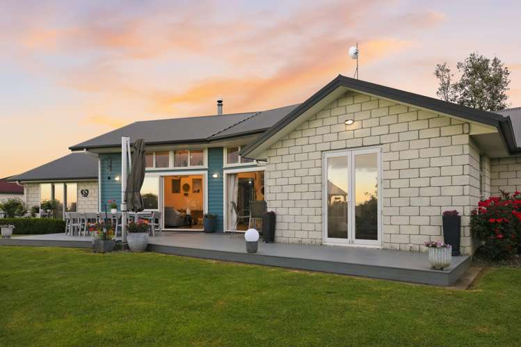 56 Golf Road Waitomo_1