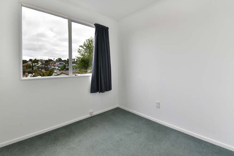 1/17 Athena Drive Totara Vale_11