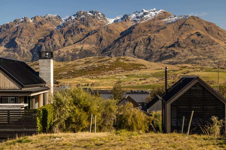 5 Falconer Rise Jacks Point_9