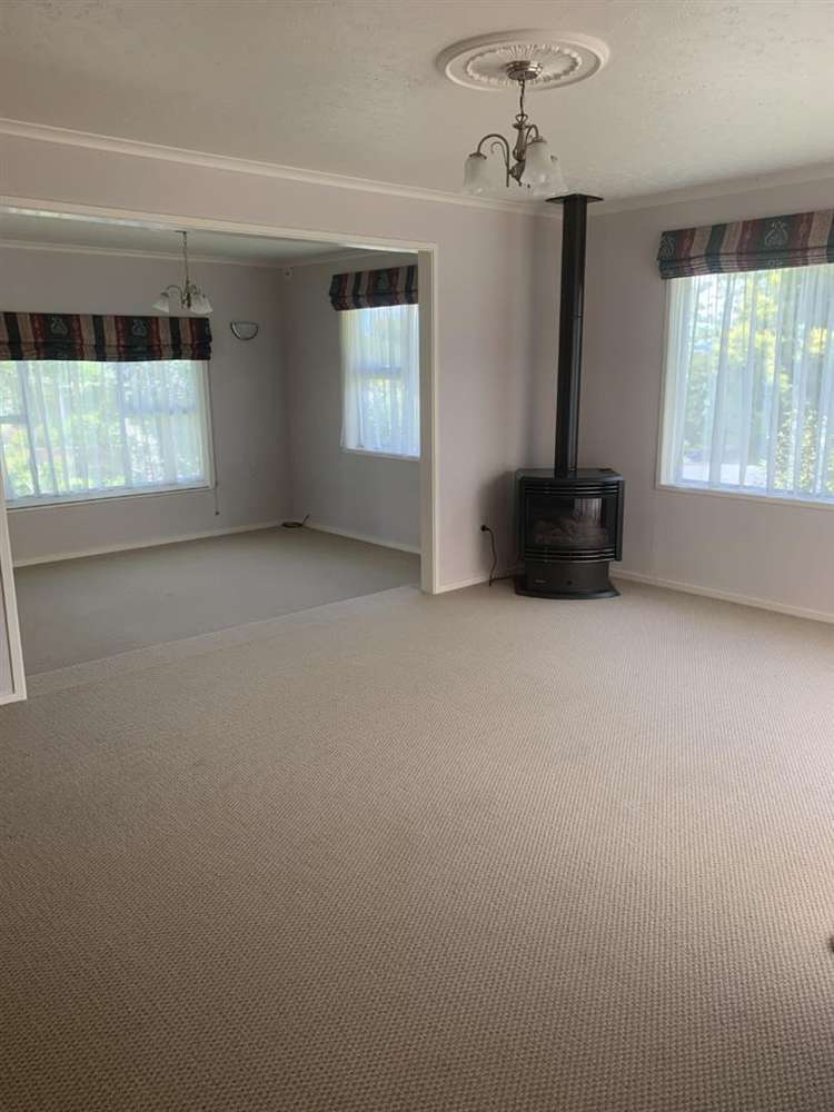 1 Highland Drive Pukete_5