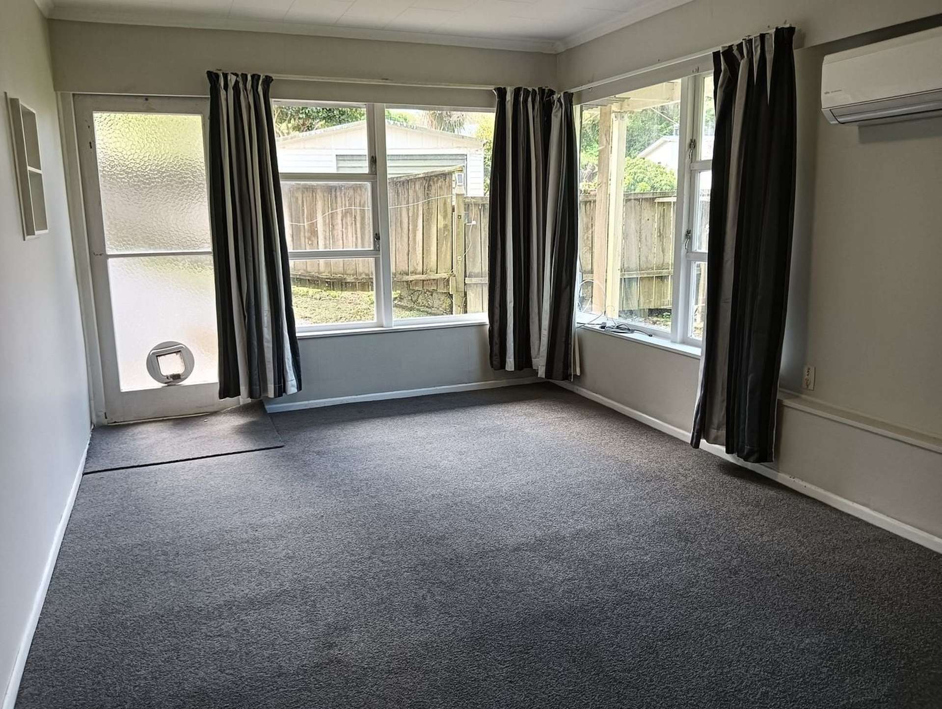 1/33 Hathaway Avenue Karori_0