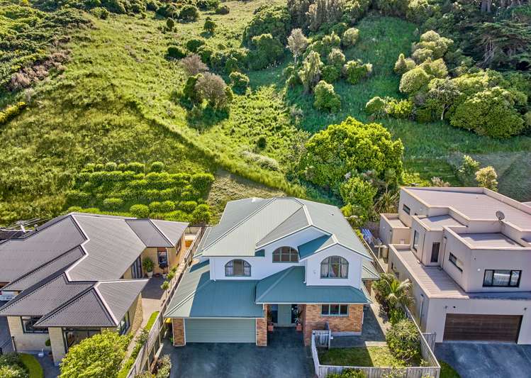 18 Chippenham Grove Churton Park_24