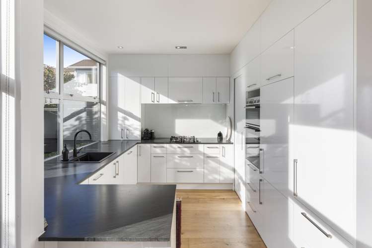 80 Winchester Street Merivale - Christchurch City_6