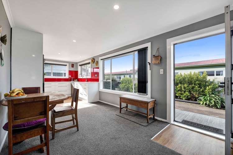 100 Pembroke Road West_3