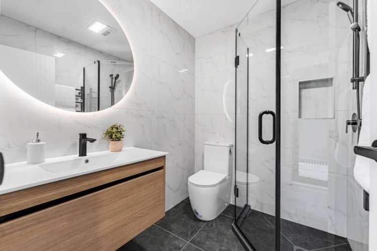 24A & 24B Zingaro Place Massey_24