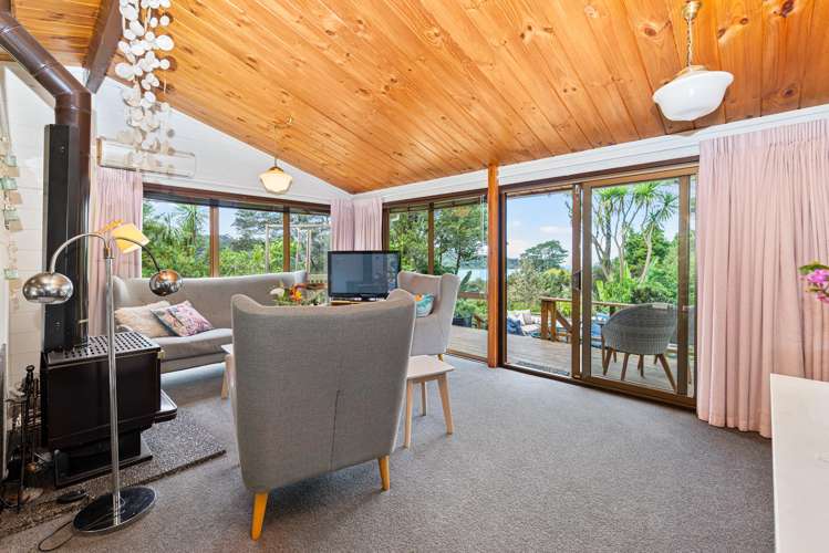 655 Huia Road Parau_2
