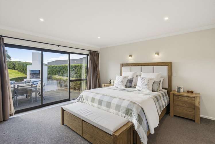 8 Rae Lane Paraparaumu Beach_17