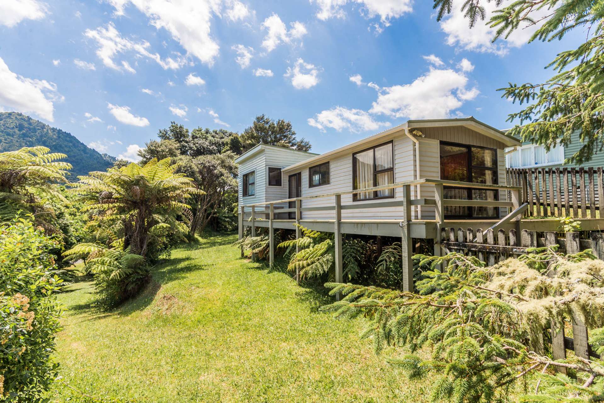 21 Upland Road Huia_0