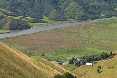 1295 Marokopa Road_2