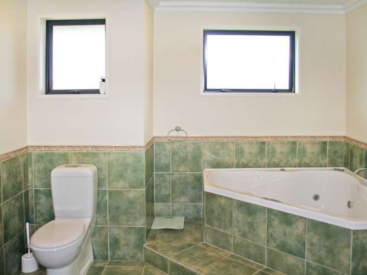 115 Mill Road South Seaward Bush_8