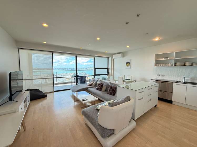 18 Beach Road Northcote Point_1