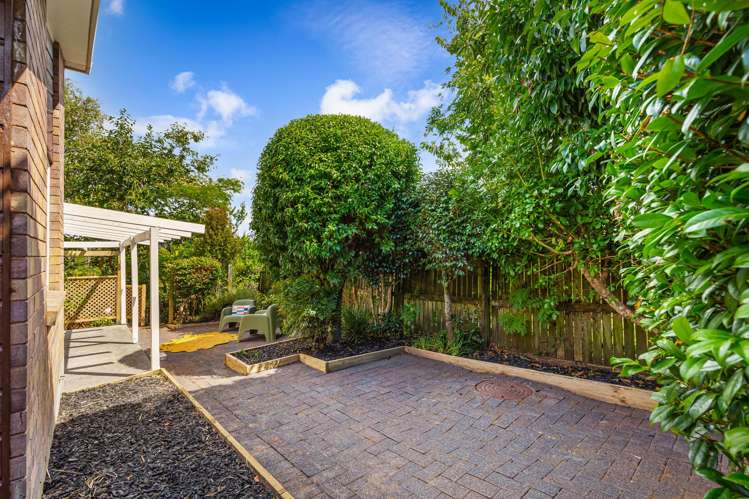 3 Meynell Court Glen Eden_16