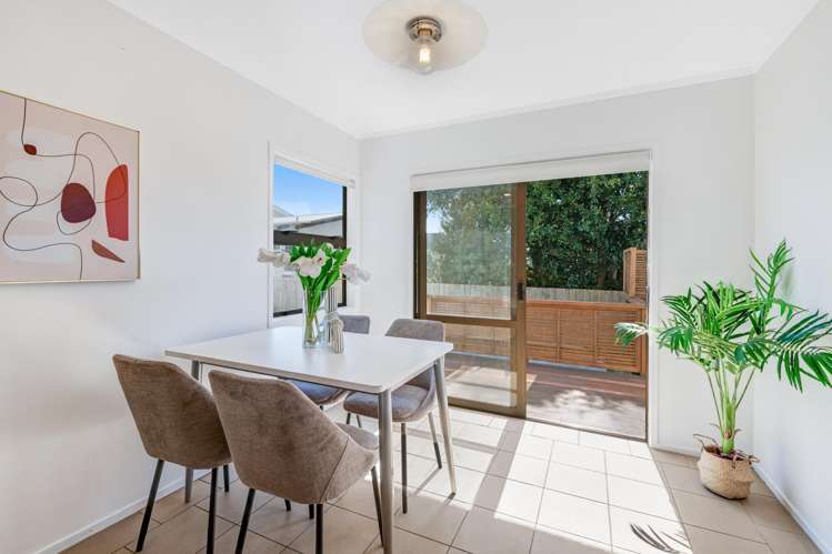 5b Melanie Place Orewa_8