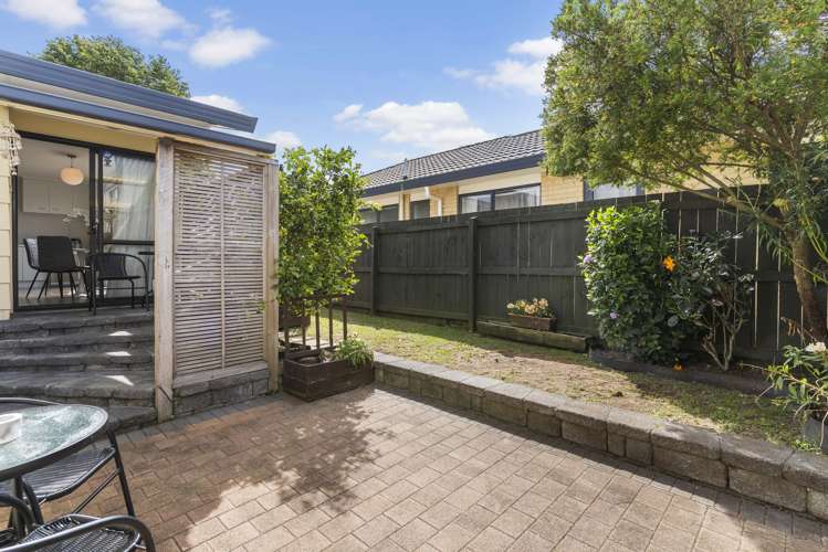 2/22 Sturdee Road Manurewa_9