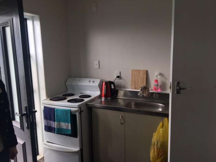 176 Eastern Hutt Road Taita_4